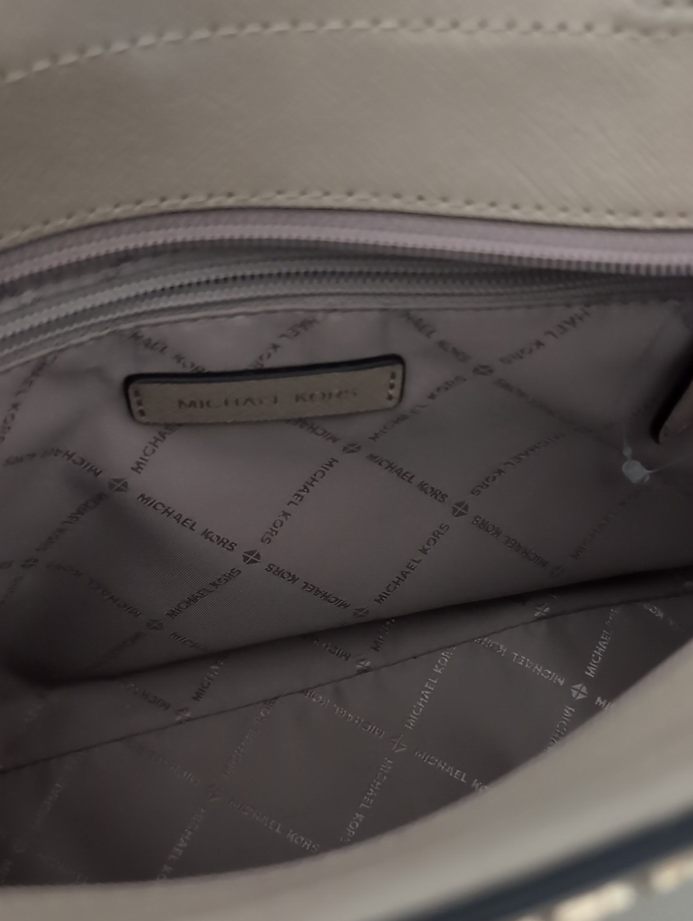 Michael Kors Handbag - Picture 3 of 6